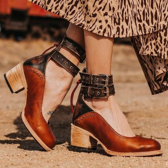 Freebird by Steven Shoes - New in box drop dead gorgeous Freebirds double strap Candela heels